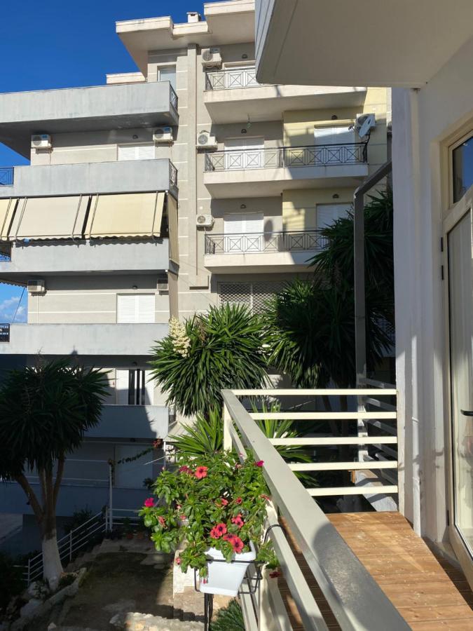 Apartamente Berti`s Garden Sarande Bagian luar foto