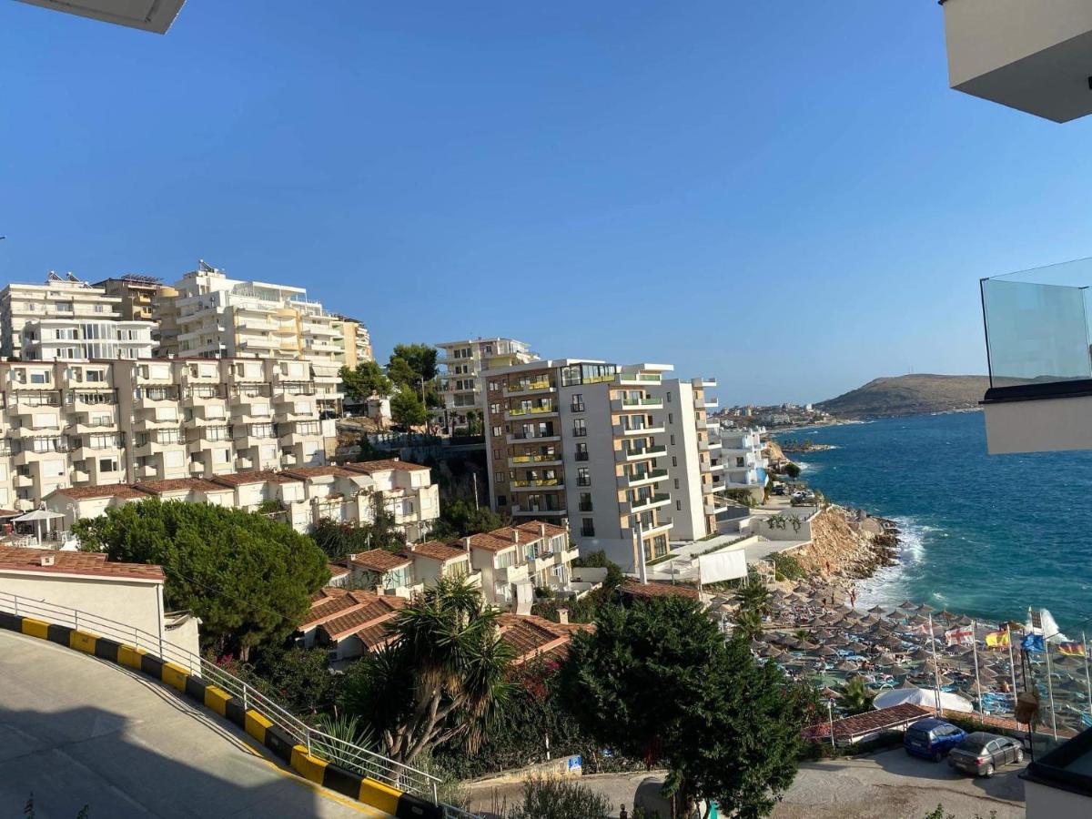 Apartamente Berti`s Garden Sarande Bagian luar foto