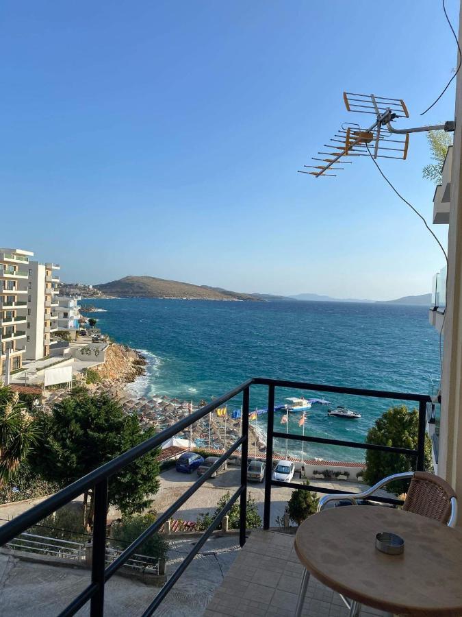 Apartamente Berti`s Garden Sarande Bagian luar foto