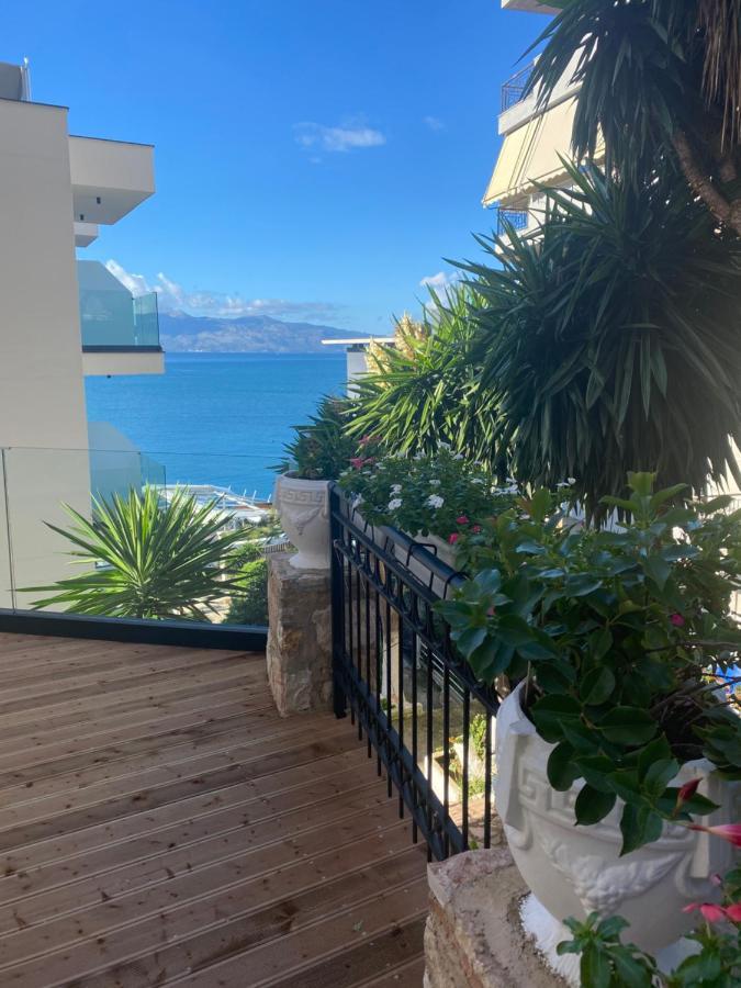 Apartamente Berti`s Garden Sarande Bagian luar foto