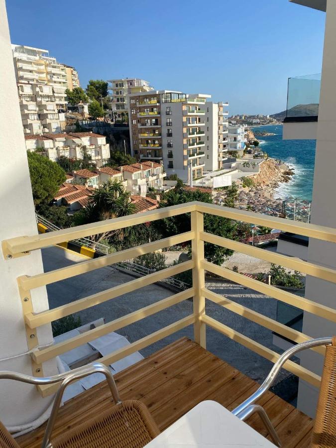 Apartamente Berti`s Garden Sarande Bagian luar foto