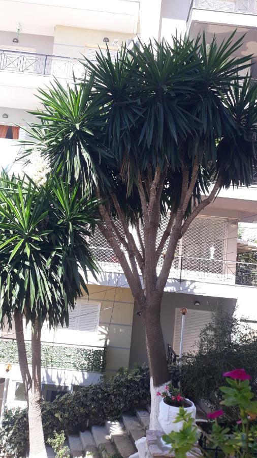 Apartamente Berti`s Garden Sarande Bagian luar foto