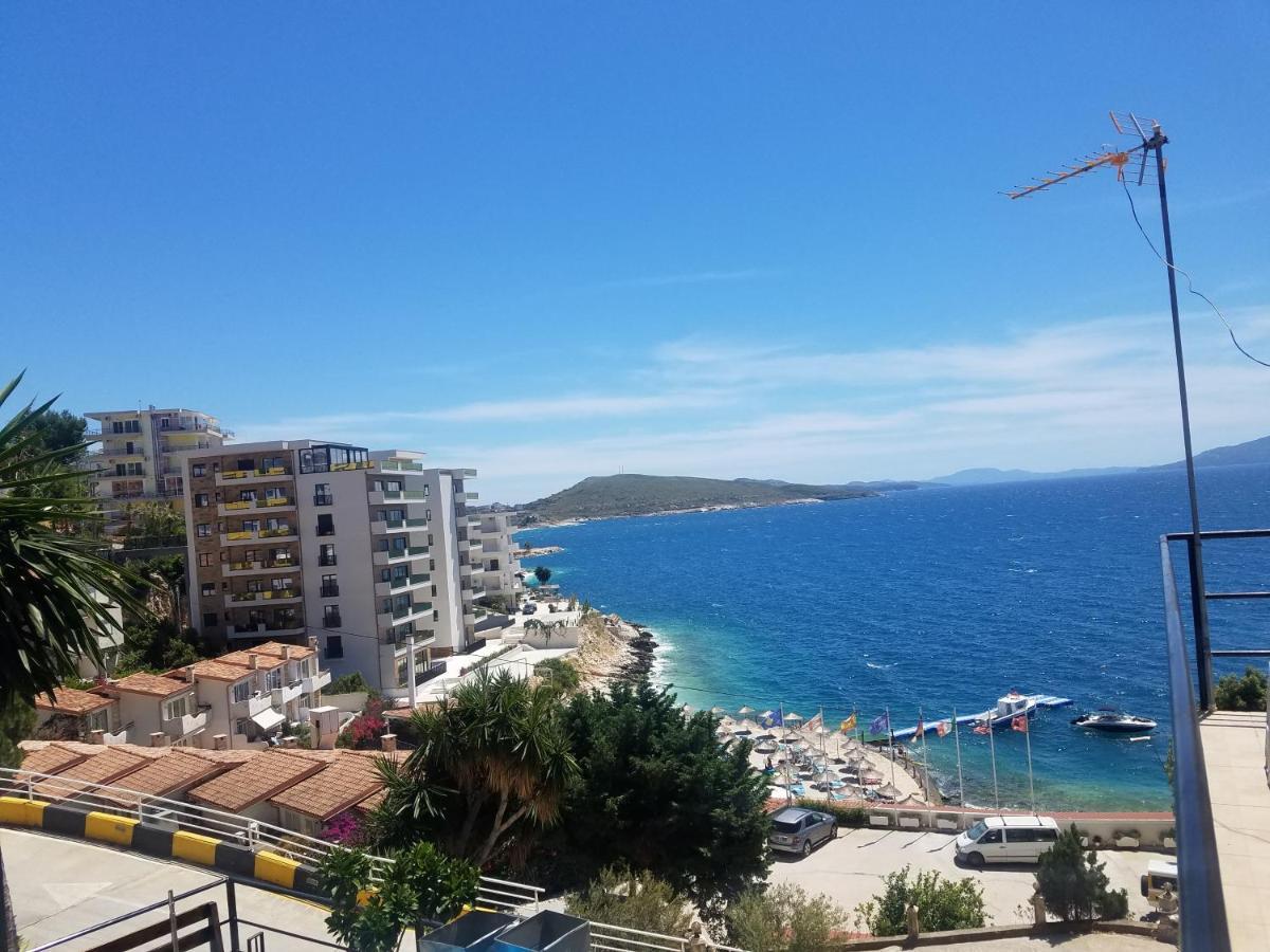 Apartamente Berti`s Garden Sarande Bagian luar foto