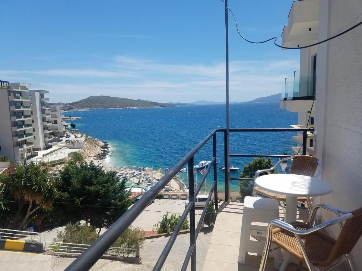Apartamente Berti`s Garden Sarande Bagian luar foto