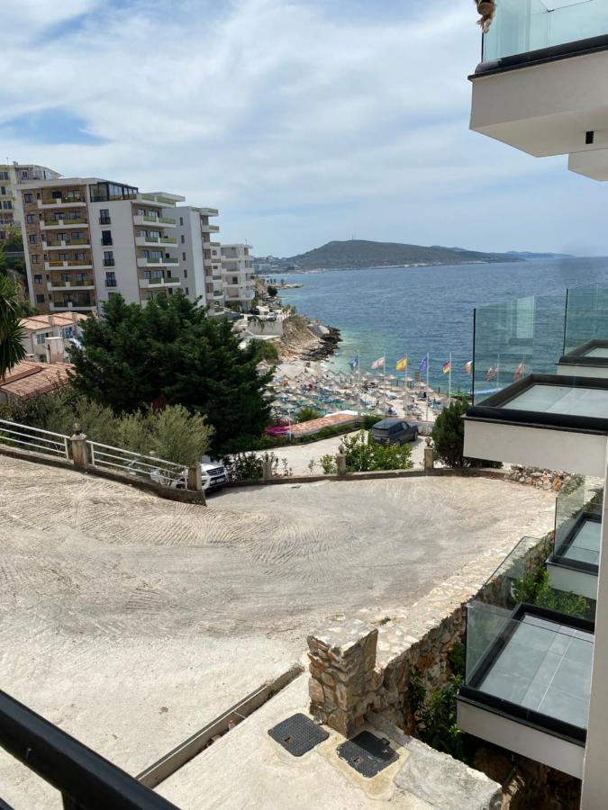 Apartamente Berti`s Garden Sarande Bagian luar foto
